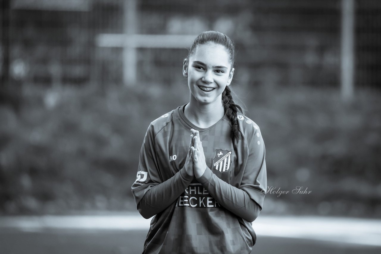 Bild 380 - wCJ Eimsbuettler TV - FC Rosengarten : Ergebnis: 2:0